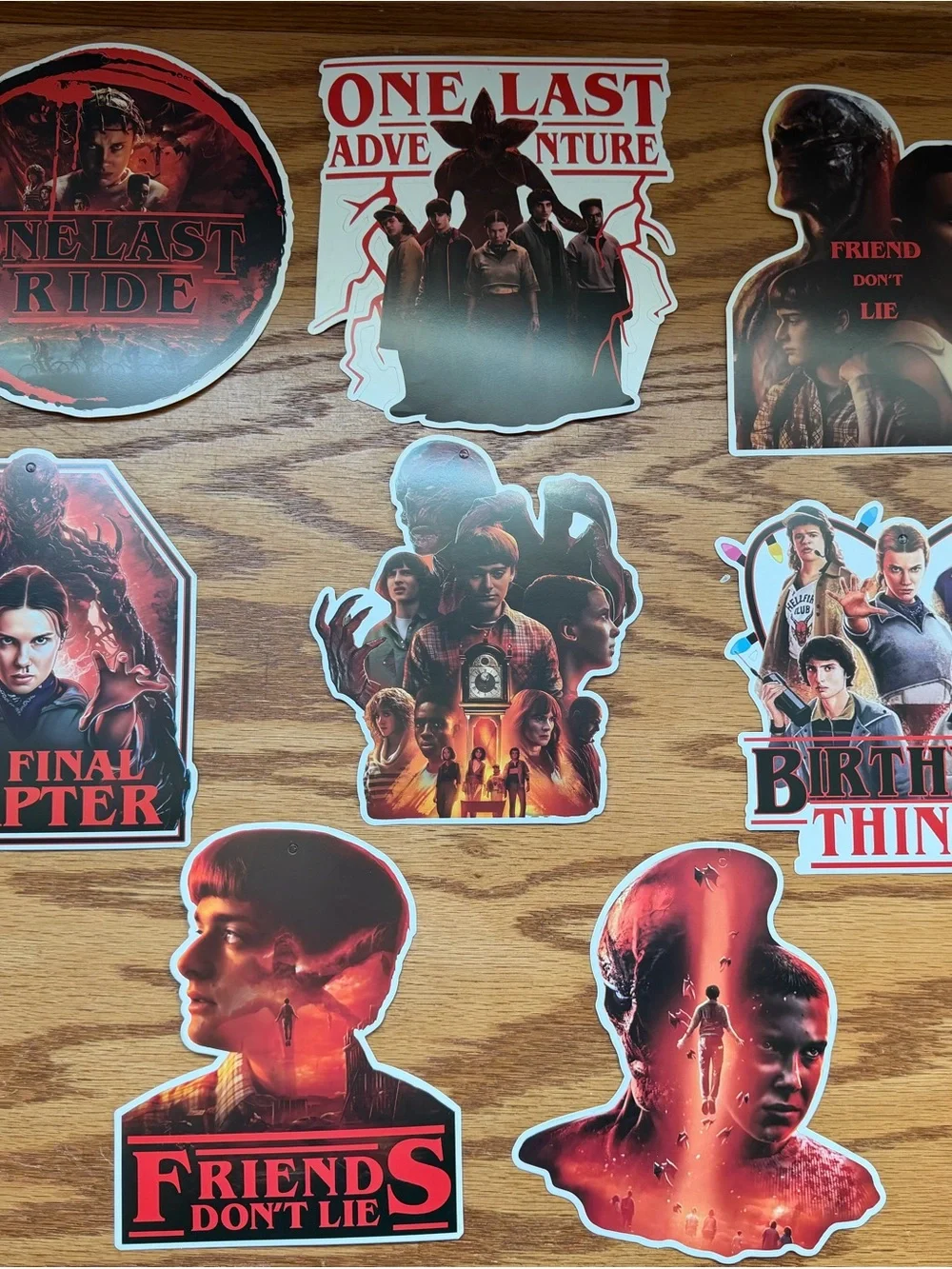 Stranger Things Red & Black Party Decoration Pack